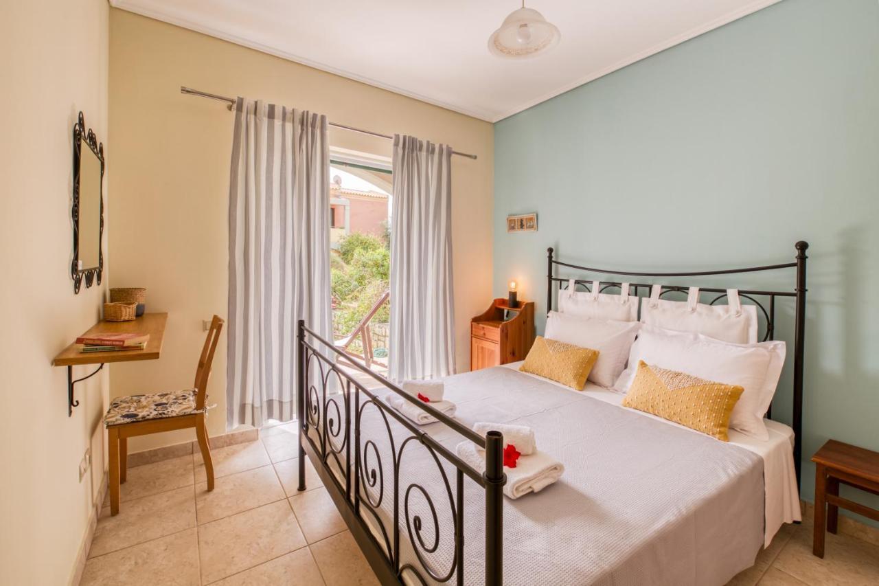 Dimeli Junior Apartment At The Beach Barbati Exteriör bild