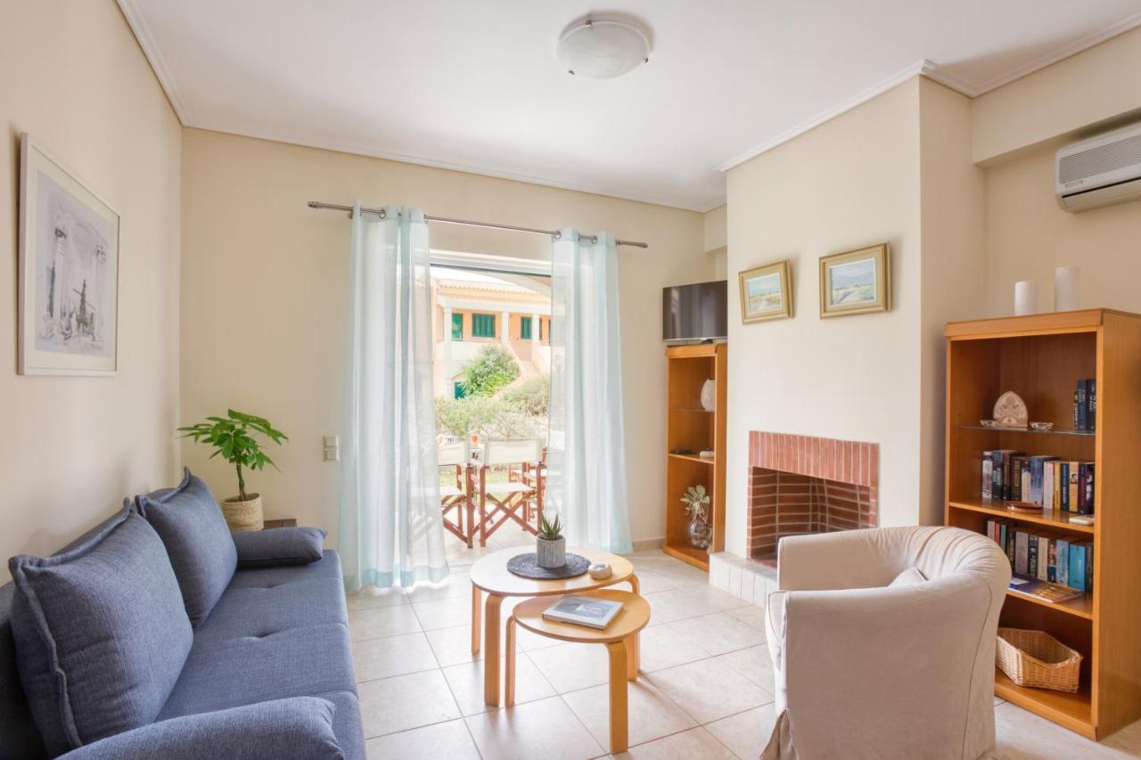 Dimeli Junior Apartment At The Beach Barbati Exteriör bild