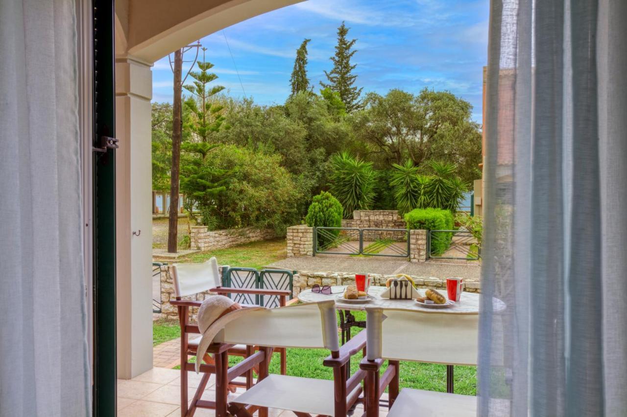 Dimeli Junior Apartment At The Beach Barbati Exteriör bild